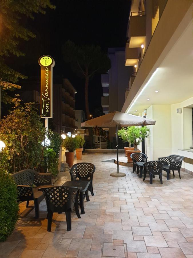 Hotel Vannucci Rimini Dış mekan fotoğraf