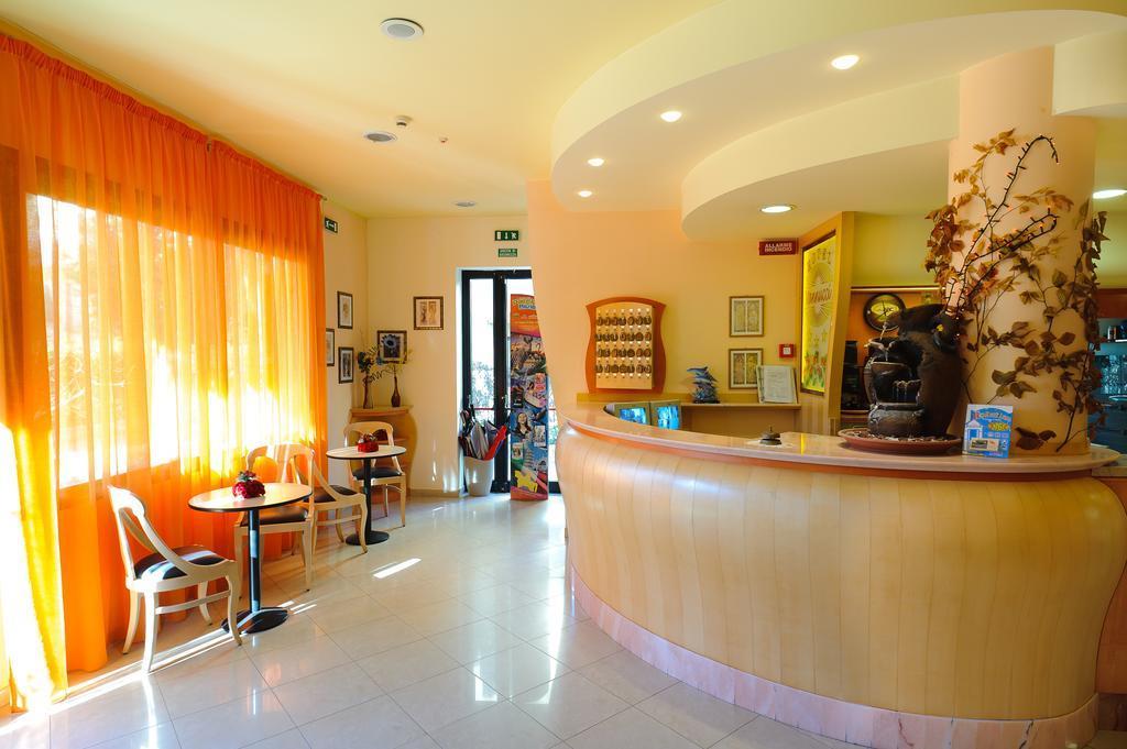Hotel Vannucci Rimini Dış mekan fotoğraf