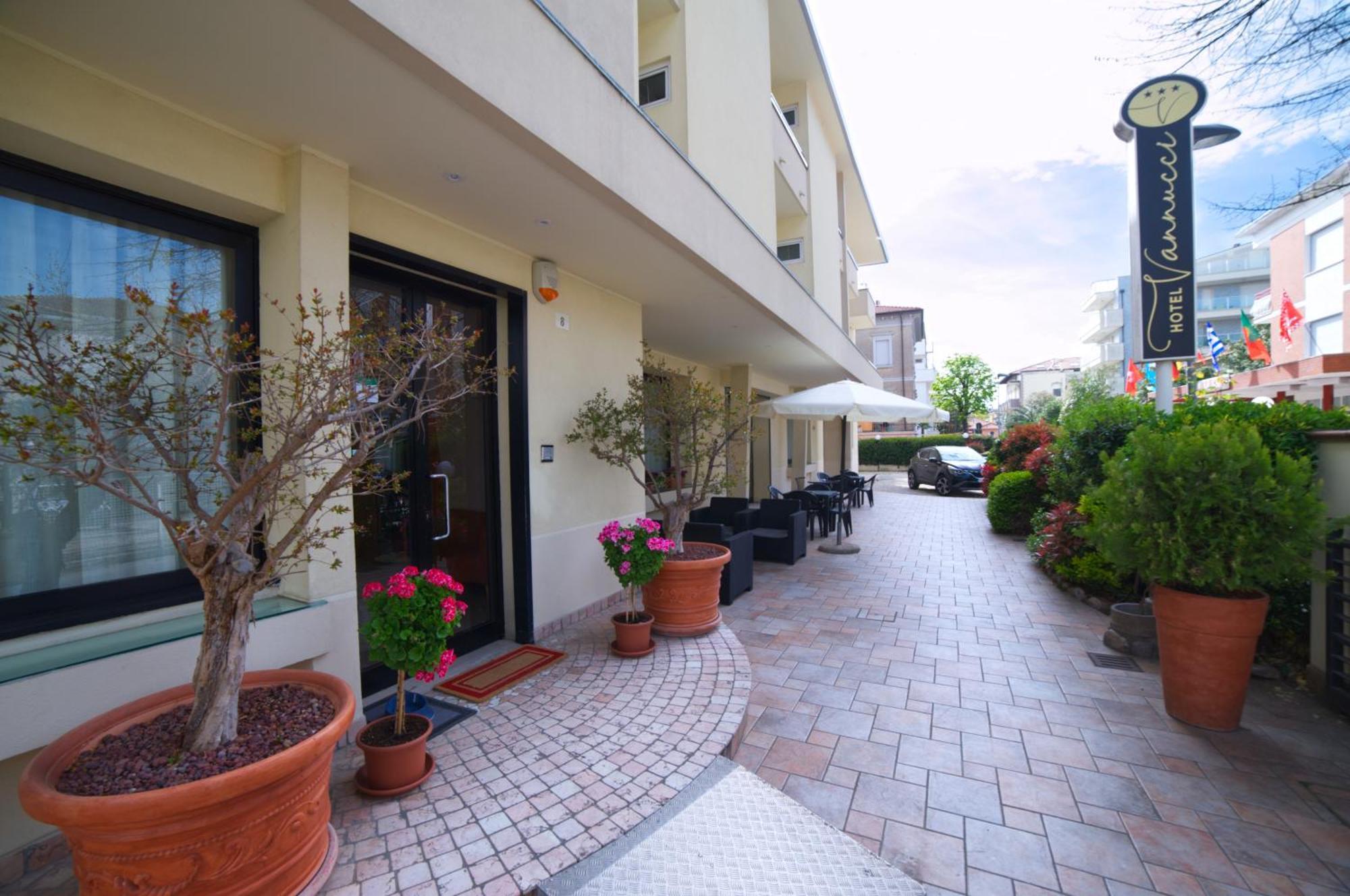Hotel Vannucci Rimini Dış mekan fotoğraf