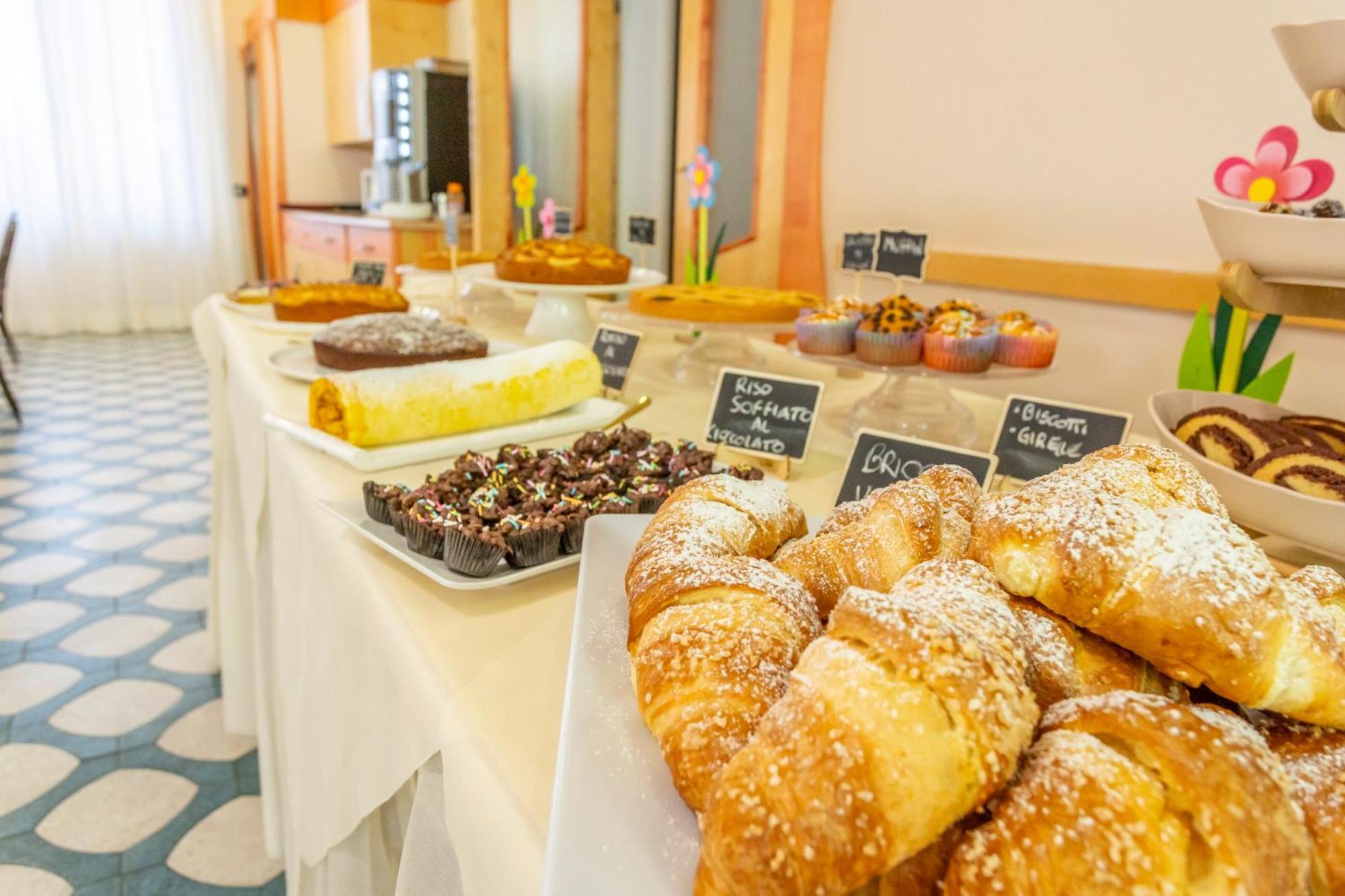 Hotel Vannucci Rimini Dış mekan fotoğraf