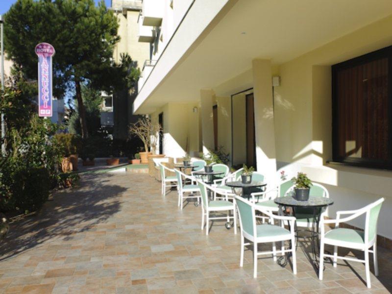 Hotel Vannucci Rimini Dış mekan fotoğraf